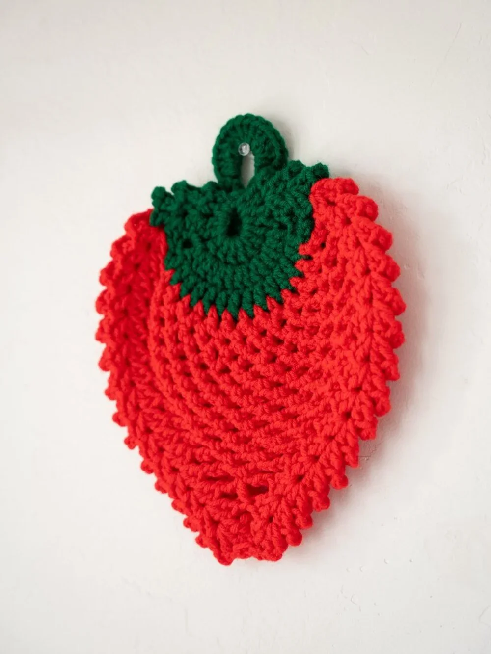 Vintage Handmade Crochet Strawberry Potholder Red Green